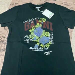 Ganni Black Blue Rose Floral T-shirt NWT Designers Romantic Essential size Large